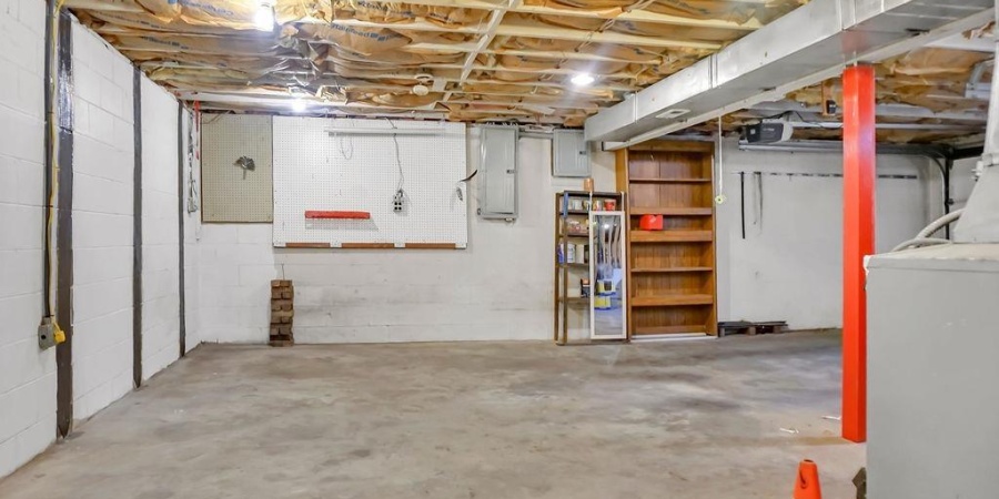 5151 S Harmony Road, Bloomington, Indiana 47403,MLS,202546737