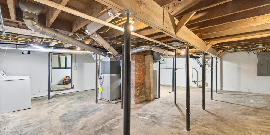 717 W Allen Street, Bloomington, Indiana 47403,MLS,202546743