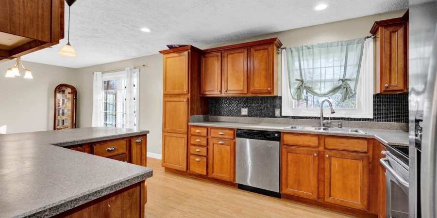 46 Woodlawn Drive, Mitchell, Indiana 47446,MLS,202546755