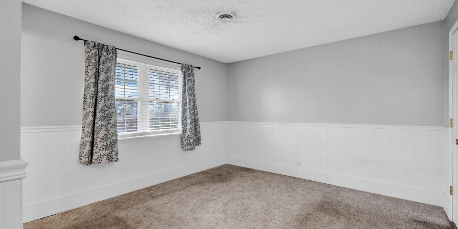 46 Woodlawn Drive, Mitchell, Indiana 47446,MLS,202546755