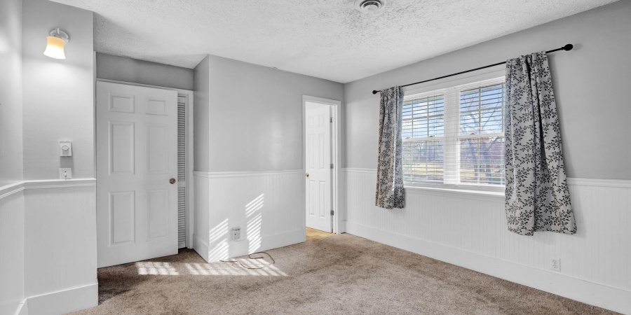 46 Woodlawn Drive, Mitchell, Indiana 47446,MLS,202546755