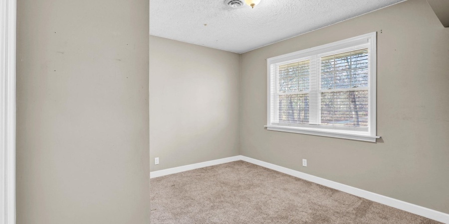 46 Woodlawn Drive, Mitchell, Indiana 47446,MLS,202546755