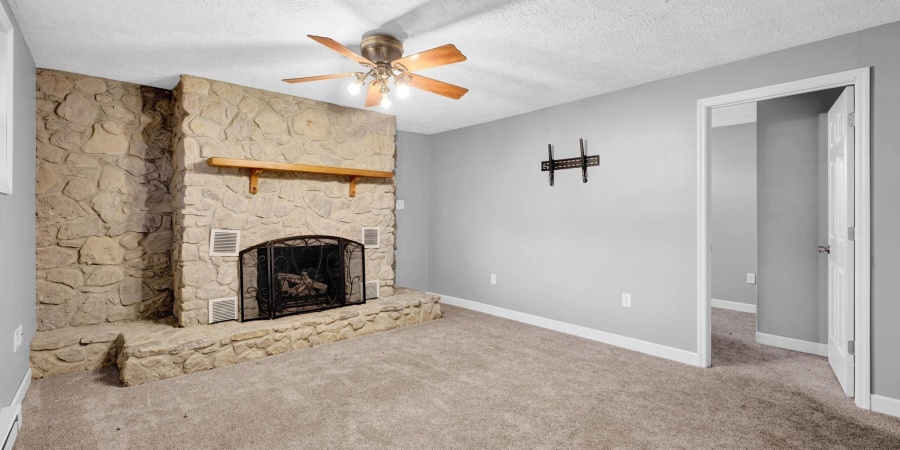 46 Woodlawn Drive, Mitchell, Indiana 47446,MLS,202546755