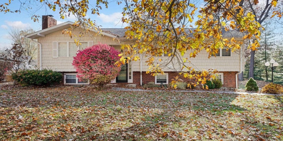 46 Woodlawn Drive, Mitchell, Indiana 47446,MLS,202546755