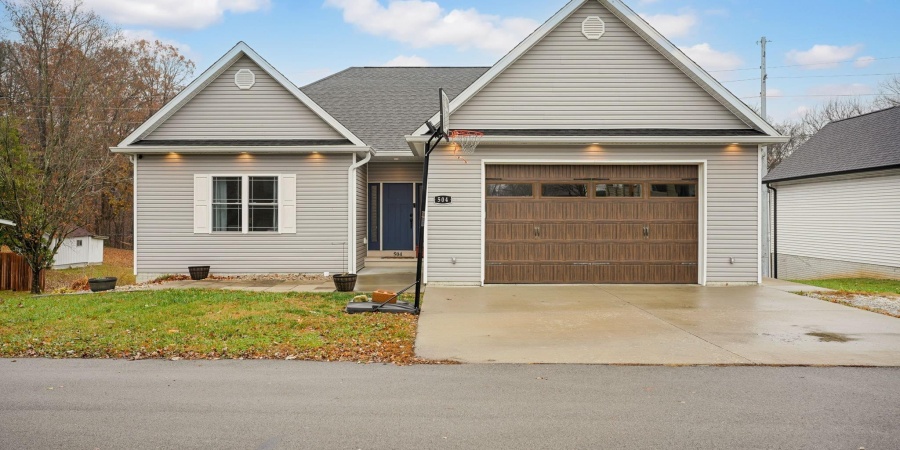 504 6th Street, Bedford, Indiana 47421,MLS,202546797