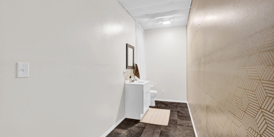 504 6th Street, Bedford, Indiana 47421,MLS,202546797