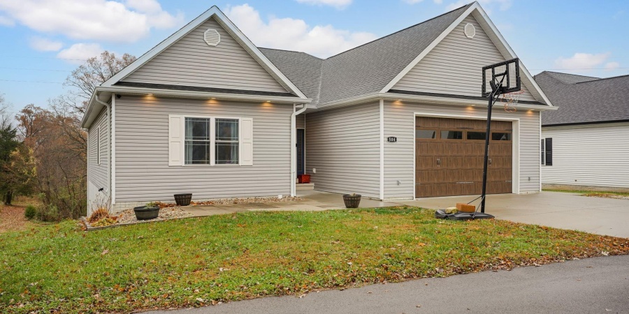 504 6th Street, Bedford, Indiana 47421,MLS,202546797