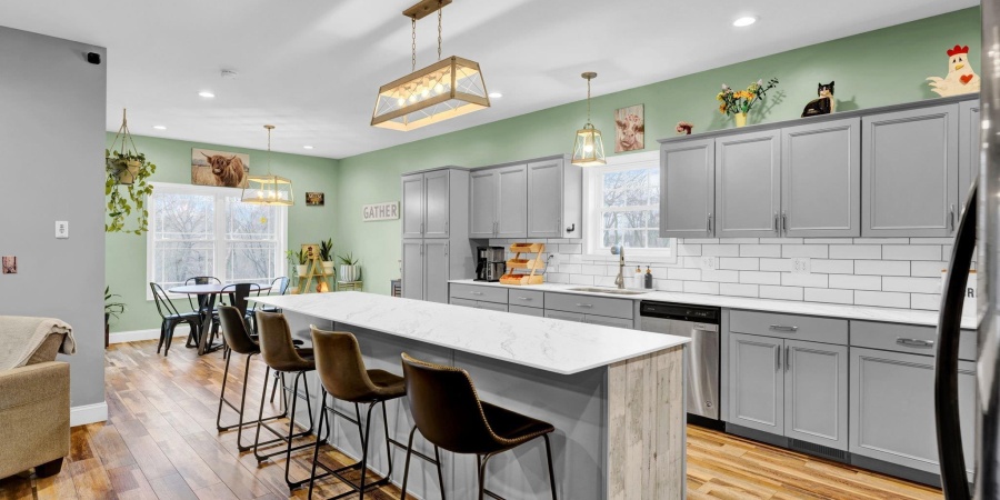 504 6th Street, Bedford, Indiana 47421,MLS,202546797