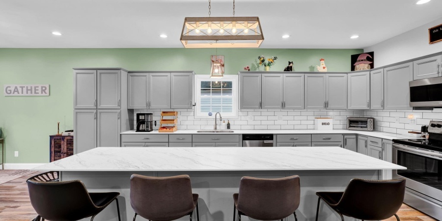 504 6th Street, Bedford, Indiana 47421,MLS,202546797