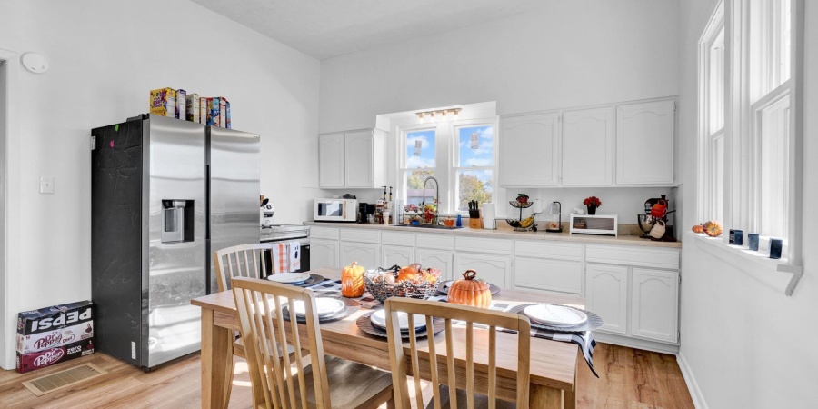 624 15th Street, Bedford, Indiana 47421,MLS,202546837