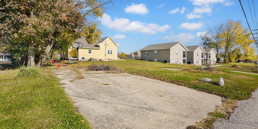 624 15th Street, Bedford, Indiana 47421,MLS,202546837