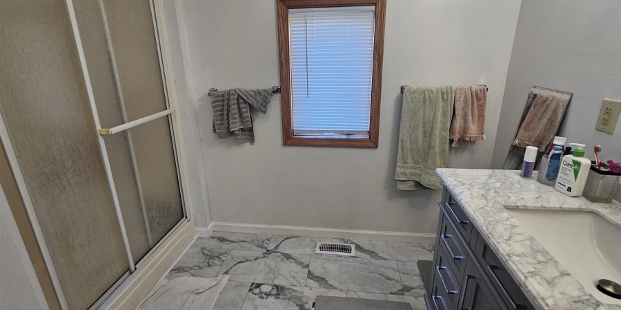 405 E 15th Street, Bloomington, Indiana 47408,MLS,202546896