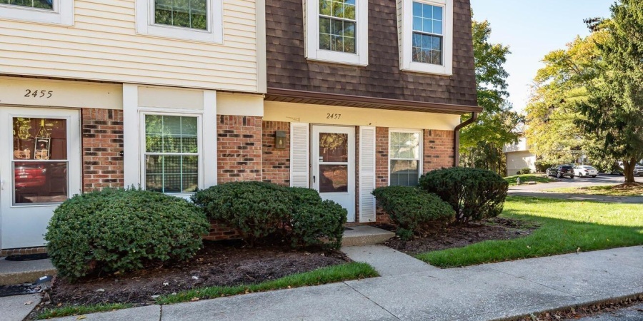 2457 S Burberry Lane, Bloomington, Indiana 47401,MLS,202546905