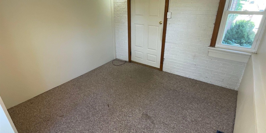 424 N Lincoln Street, Bloomington, Indiana 47408-3436,MLS,202546968