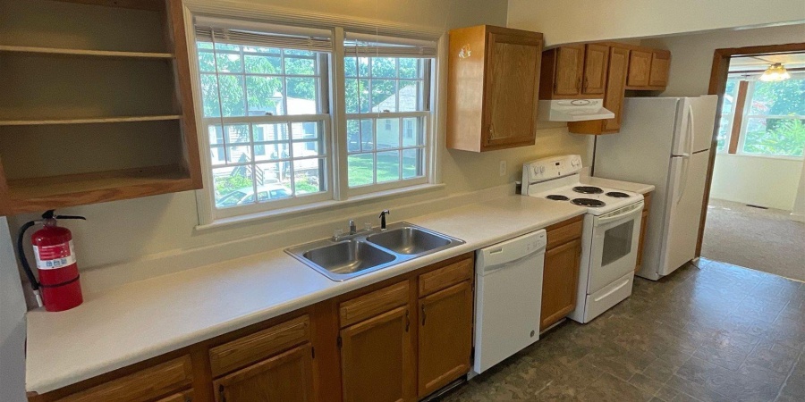 424 N Lincoln Street, Bloomington, Indiana 47408-3436,MLS,202546968