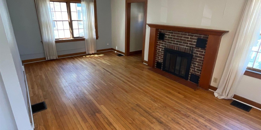 424 N Lincoln Street, Bloomington, Indiana 47408-3436,MLS,202546968