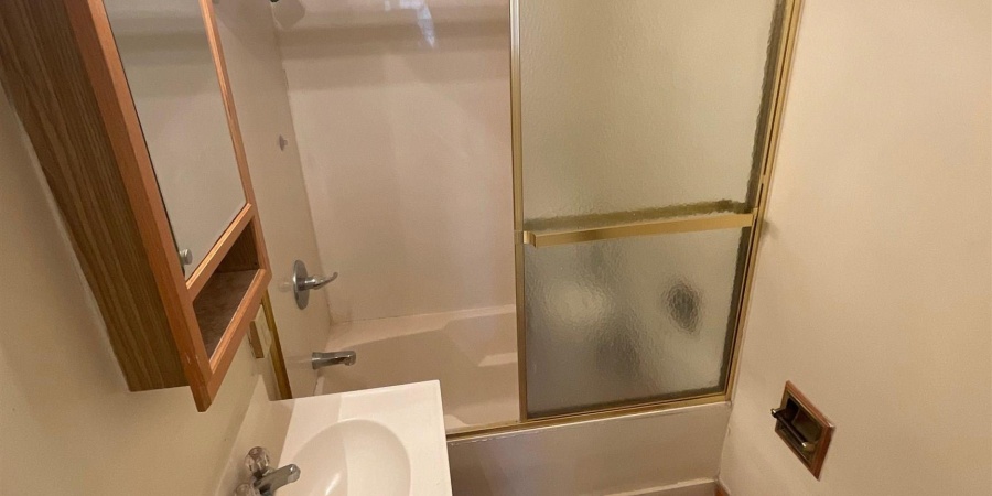 424 N Lincoln Street, Bloomington, Indiana 47408-3436,MLS,202546968