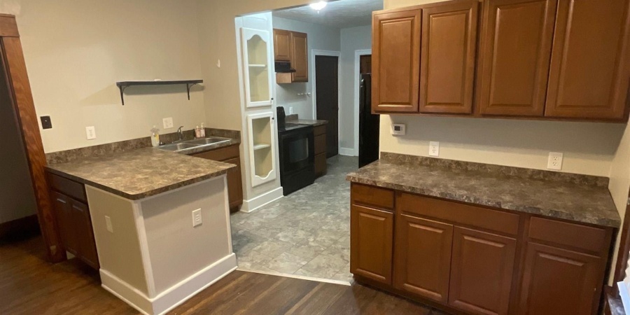 420 N Lincoln Street, Bloomington, Indiana 47408-3436,MLS,202546971