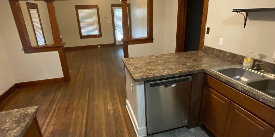 420 N Lincoln Street, Bloomington, Indiana 47408-3436,MLS,202546971