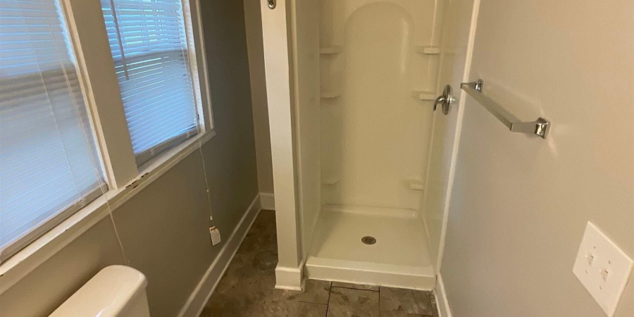 420 N Lincoln Street, Bloomington, Indiana 47408-3436,MLS,202546971