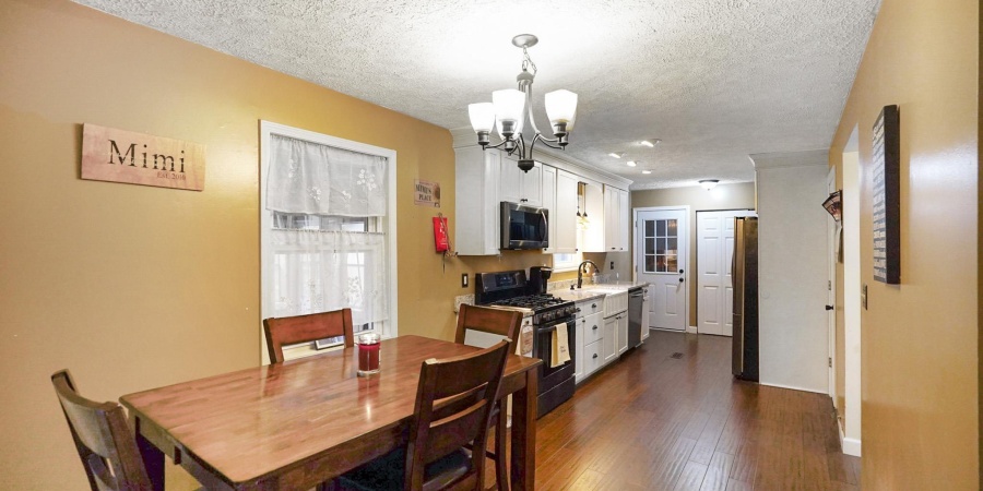 48 W Bunkerhill Road, Mooresville, Indiana 46158,MLS,202546967