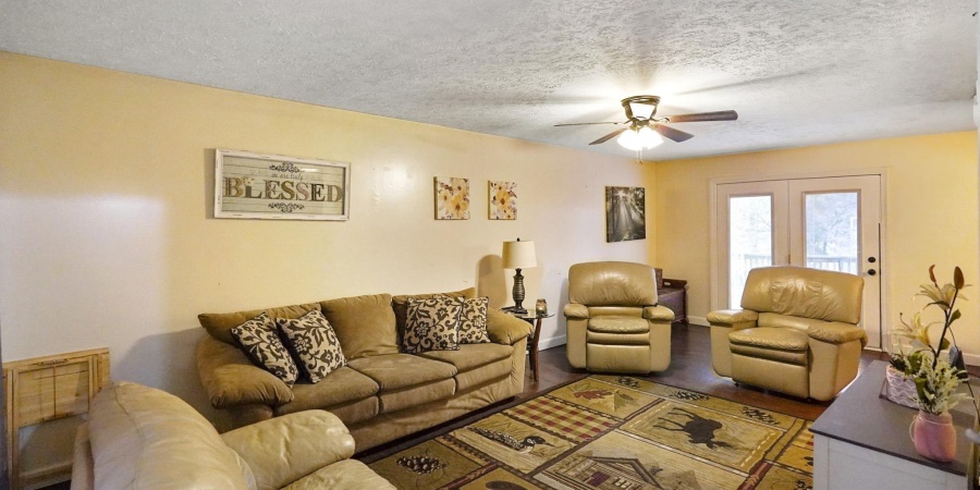 48 W Bunkerhill Road, Mooresville, Indiana 46158,MLS,202546967