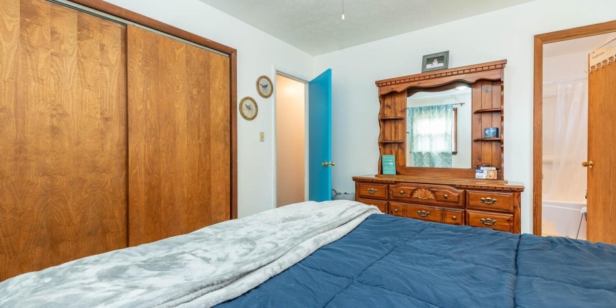 7301 W Airport Road, Bloomington, Indiana 47403,MLS,202547024