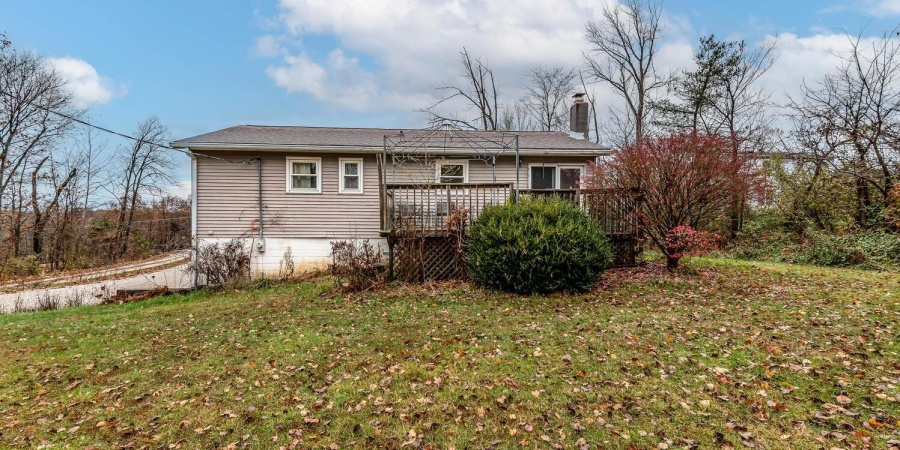 7301 W Airport Road, Bloomington, Indiana 47403,MLS,202547024