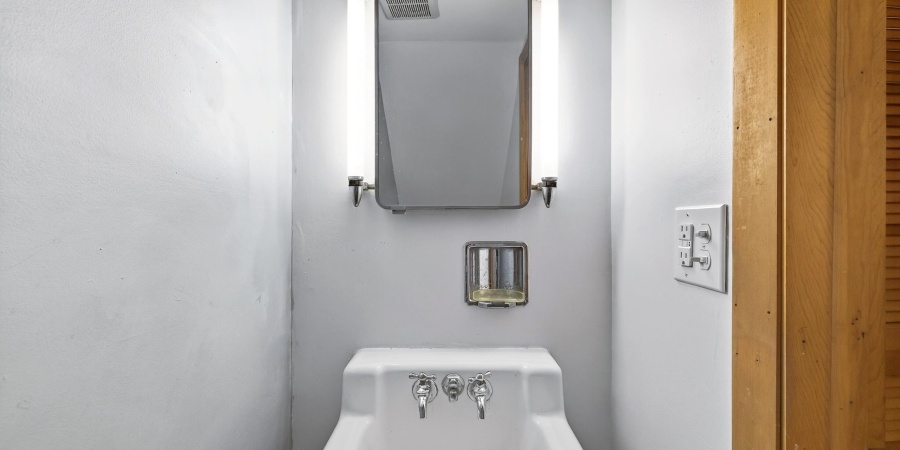 201 W Church Lane, Bloomington, Indiana 47401,MLS,202547165