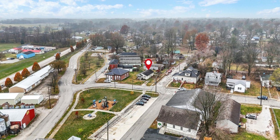 800 Maple Avenue, Greencastle, Indiana 46135,MLS,202547168