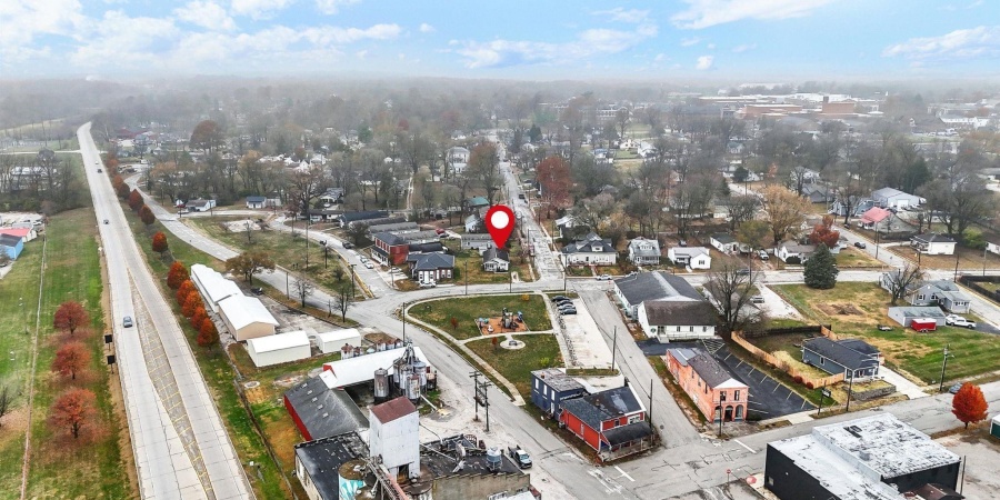 800 Maple Avenue, Greencastle, Indiana 46135,MLS,202547168