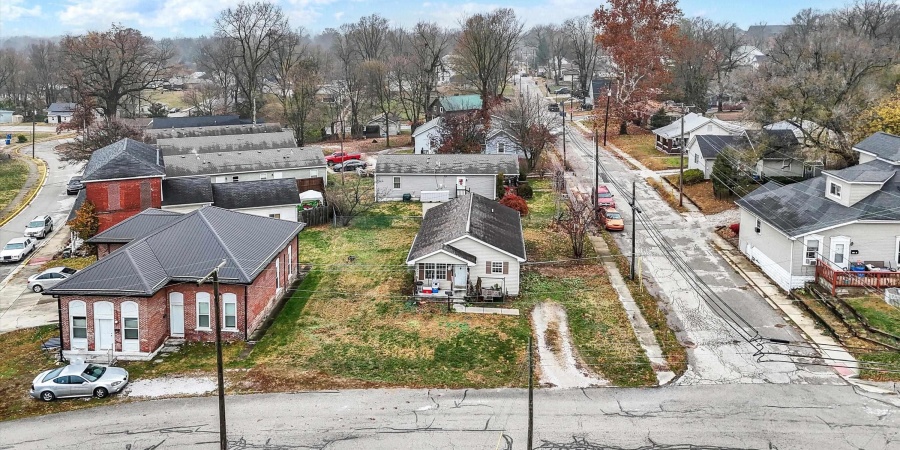 800 Maple Avenue, Greencastle, Indiana 46135,MLS,202547168