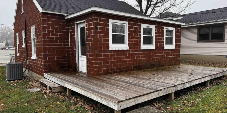 1211 & 1209 W Main Street, Mitchell, Indiana 47446,MLS,202547184