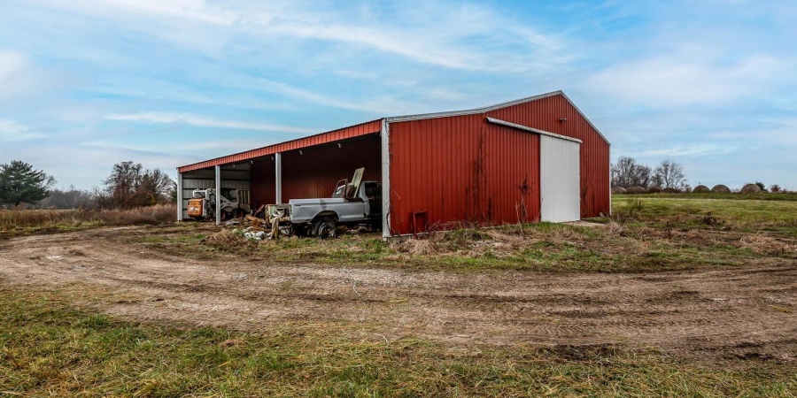 8779 S Lee Phillips Road, Bloomington, Indiana 47403-8103,MLS,202547230