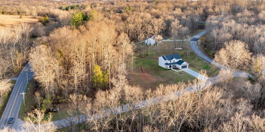 182 Whites Point, Bedford, Indiana 47421,MLS,202547315