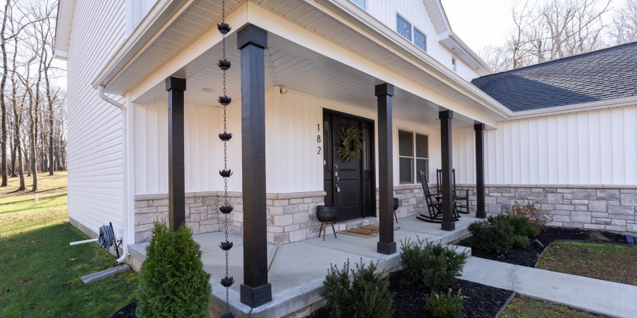 182 Whites Point, Bedford, Indiana 47421,MLS,202547315