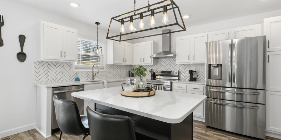 182 Whites Point, Bedford, Indiana 47421,MLS,202547315