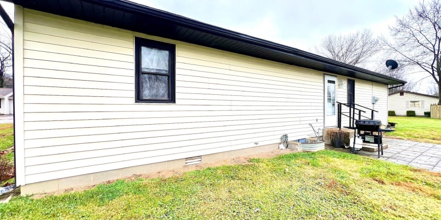 149 Hel Mar Drive, Mitchell, Indiana 47446,MLS,202547371