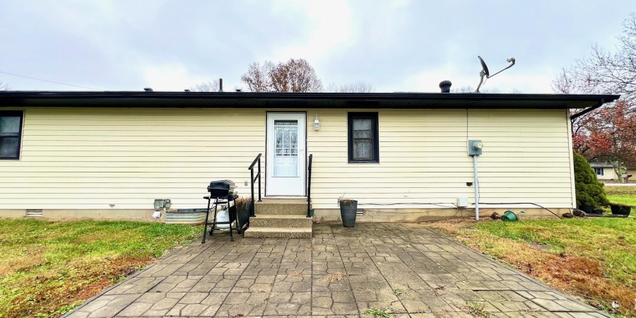 149 Hel Mar Drive, Mitchell, Indiana 47446,MLS,202547371