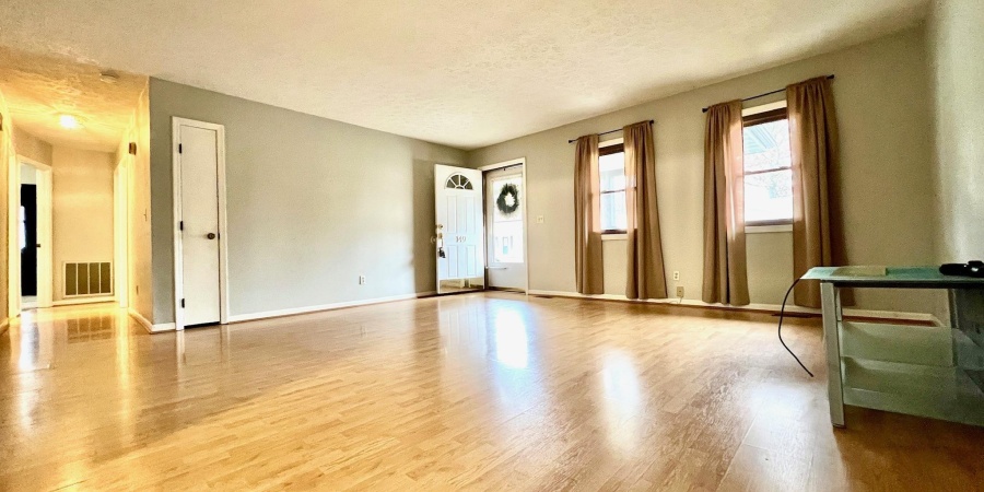 149 Hel Mar Drive, Mitchell, Indiana 47446,MLS,202547371