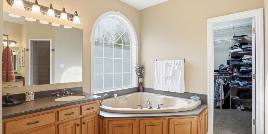 5105 E Earl Young Road, Bloomington, Indiana 47408,MLS,202547373