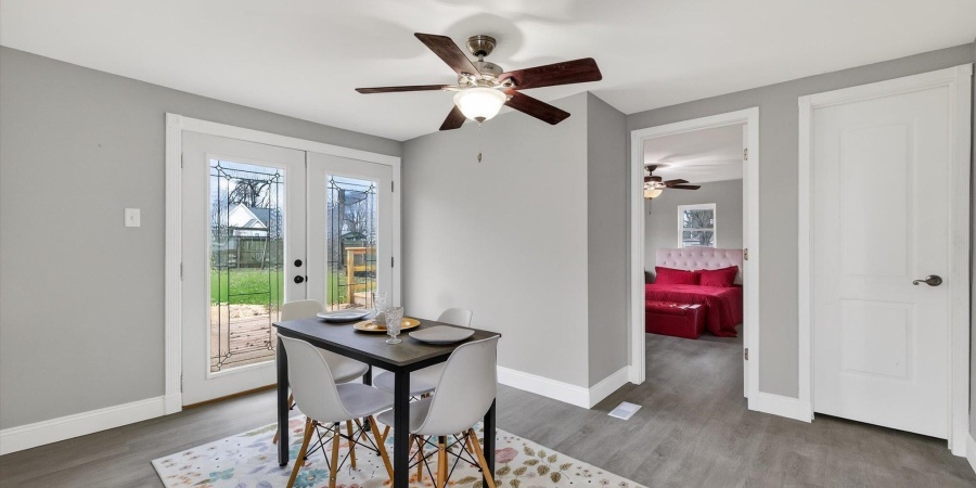 178 SE 7th Street, Linton, Indiana 47441,MLS,202547541