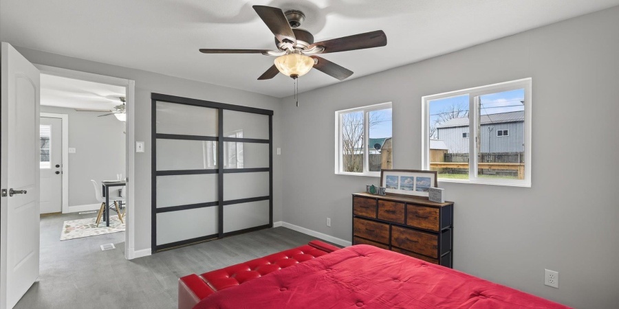 178 SE 7th Street, Linton, Indiana 47441,MLS,202547541