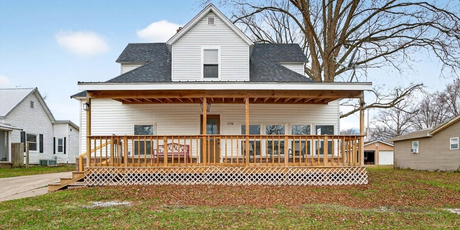 178 SE 7th Street, Linton, Indiana 47441,MLS,202547541