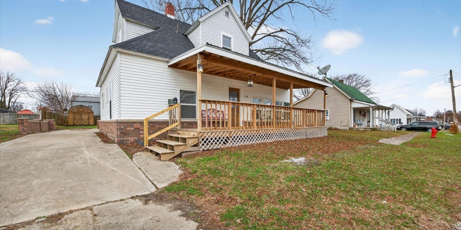 178 SE 7th Street, Linton, Indiana 47441,MLS,202547541