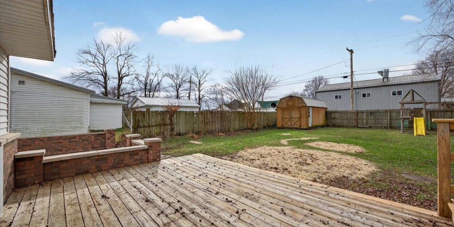 178 SE 7th Street, Linton, Indiana 47441,MLS,202547541