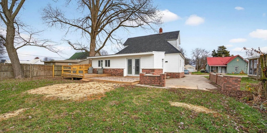 178 SE 7th Street, Linton, Indiana 47441,MLS,202547541