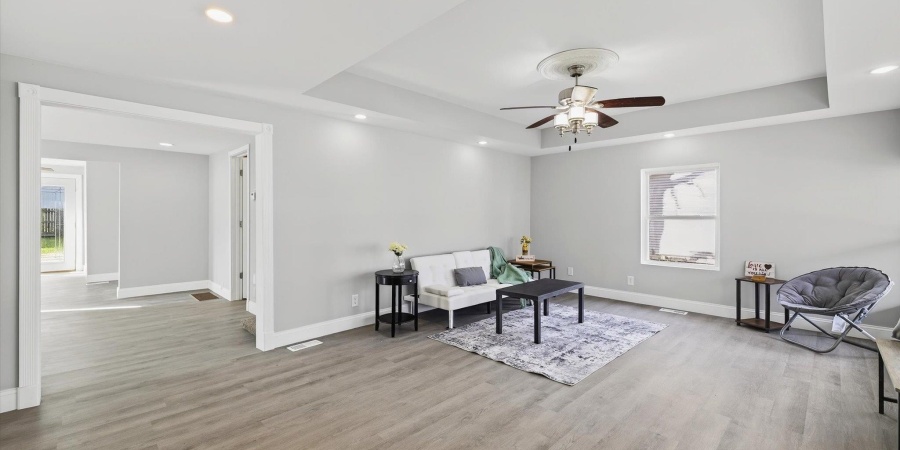 178 SE 7th Street, Linton, Indiana 47441,MLS,202547541