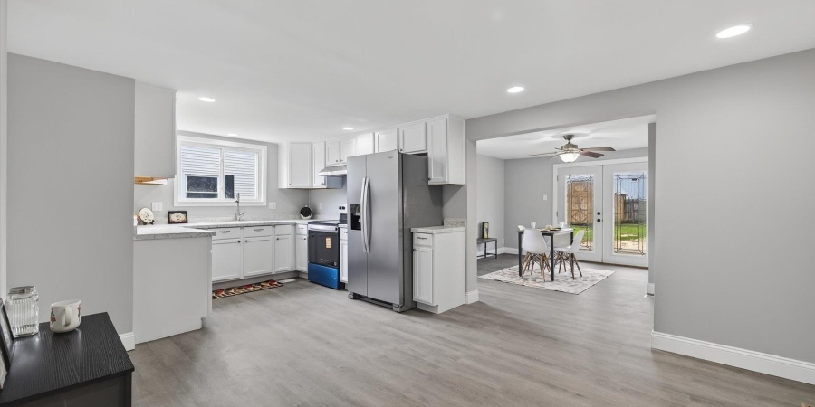 178 SE 7th Street, Linton, Indiana 47441,MLS,202547541