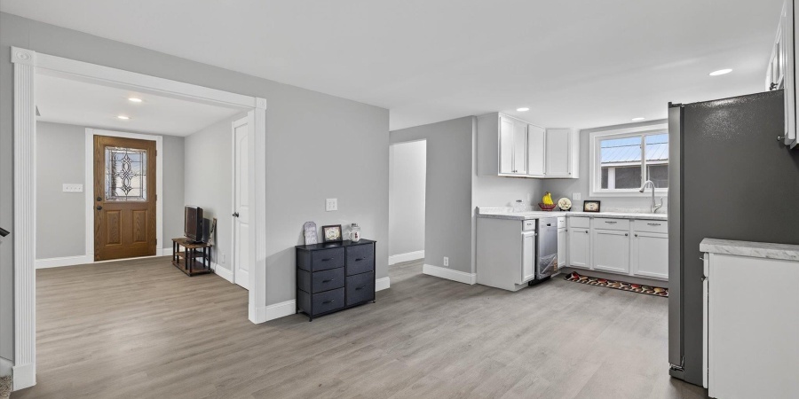 178 SE 7th Street, Linton, Indiana 47441,MLS,202547541